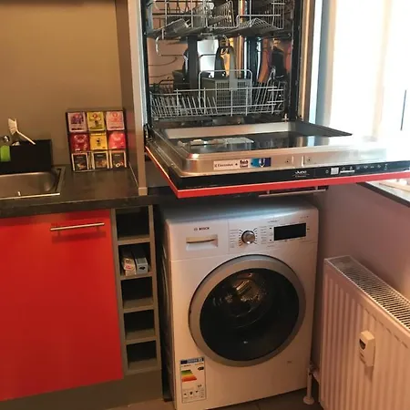 דירה - Noahs - Balkon - Kueche - Parkplatz