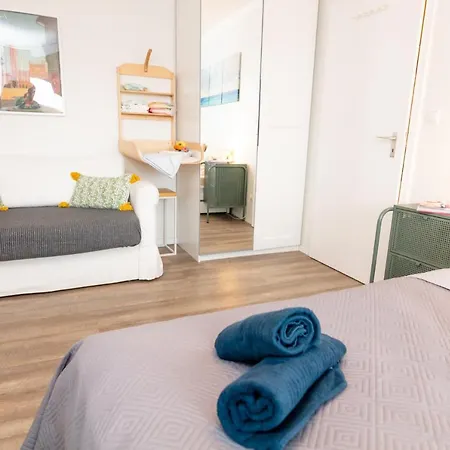 - Noahs - Balkon - Kueche - Parkplatz