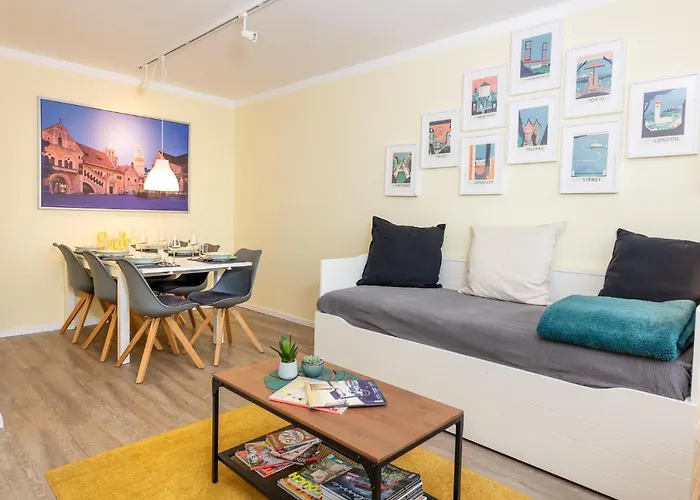- Noahs - Balkon - Kueche - Parkplatz *